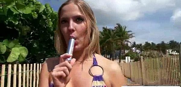  Toy Dildos Are Use To Get Climax By Solo Girl mov-18